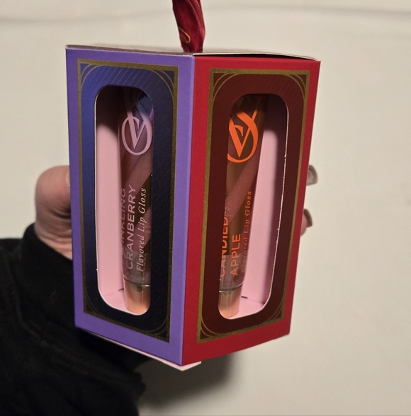 Victoria's Secret Lip Gloss Gift Set - Picture 3 of 6